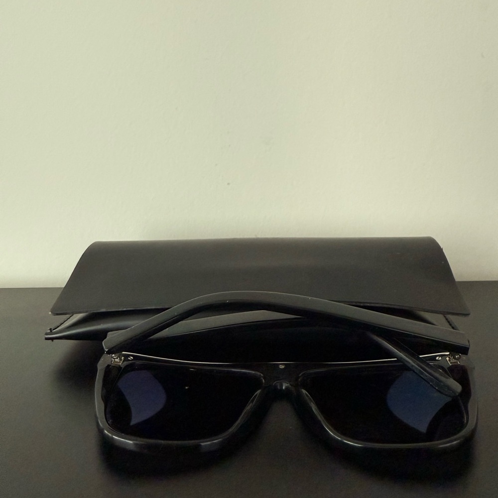 YSL sunglasses - Picture 4 of 4